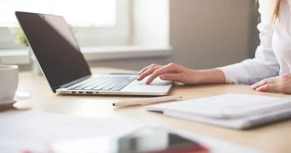 How many hours do you spend on the internet?