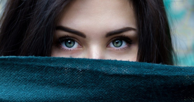 What is the color of your eyes?